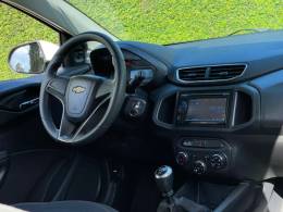 CHEVROLET - ONIX - 2013/2013 - Branca - R$ 43.990,00