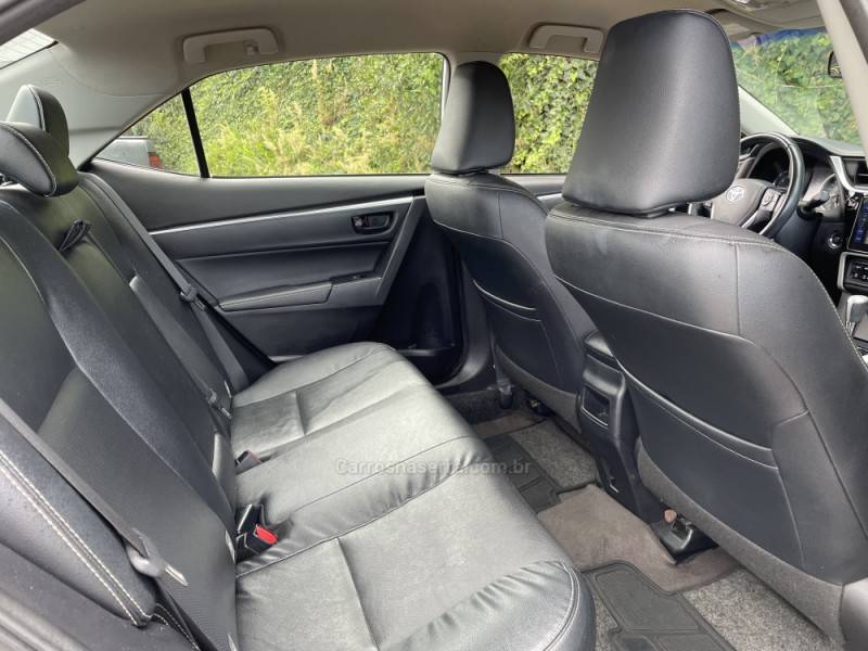 TOYOTA - COROLLA - 2019/2019 - Branca - R$ 108.900,00