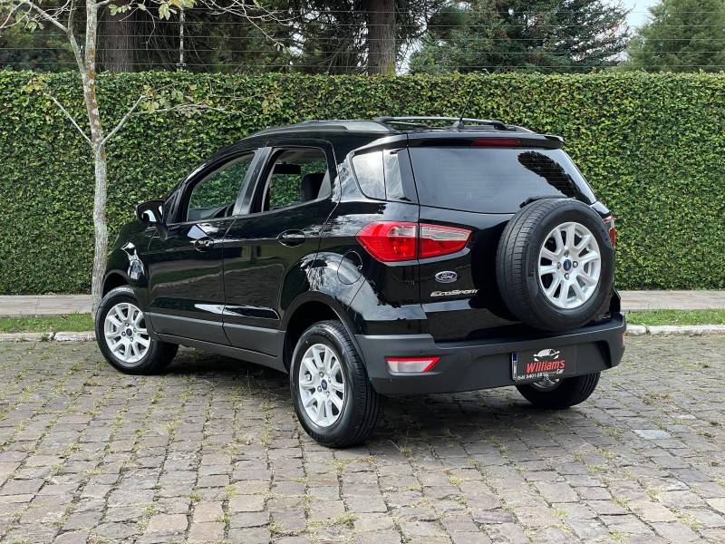 FORD - ECOSPORT - 2017/2018 - Preta - R$ 72.500,00