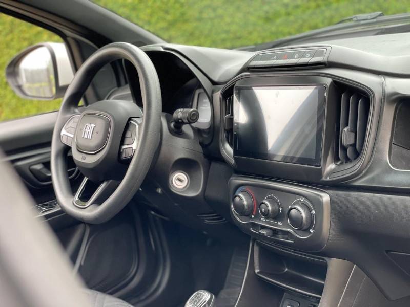 FIAT - STRADA - 2024/2024 - Branca - R$ 89.900,00