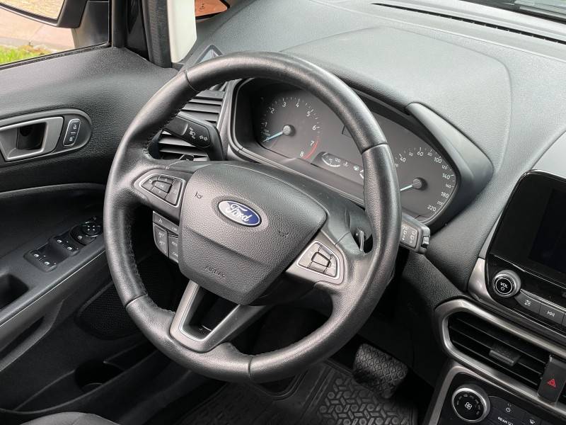FORD - ECOSPORT - 2017/2018 - Preta - R$ 72.500,00