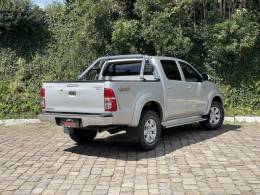 TOYOTA - HILUX - 2013/2013 - Prata - R$ 116.000,00