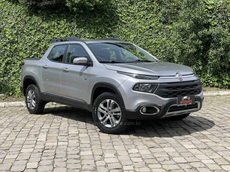 FIAT - TORO - 2020/2021 - Prata - R$ 114.900,00