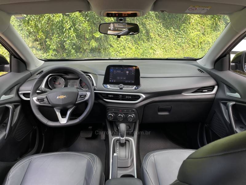 CHEVROLET - TRACKER - 2021/2022 - Preta - R$ 99.900,00