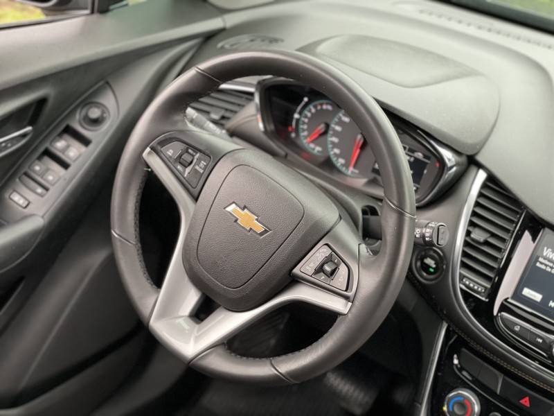 CHEVROLET - TRACKER - 2017/2017 - Cinza - R$ 83.900,00