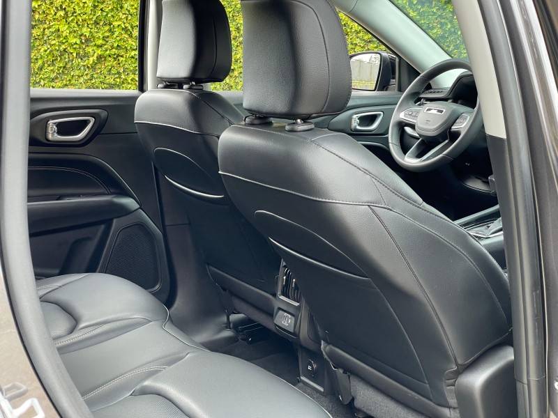 JEEP - COMPASS - 2023/2023 - Cinza - R$ 131.900,00