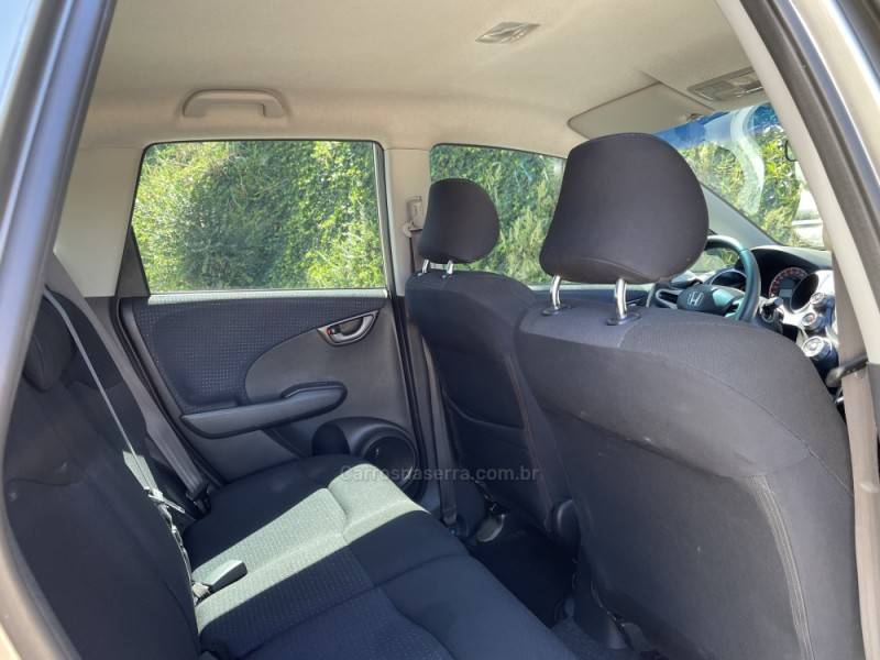 HONDA - FIT - 2009/2009 - Dourada - R$ 48.900,00