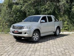 TOYOTA - HILUX - 2013/2013 - Prata - R$ 116.000,00