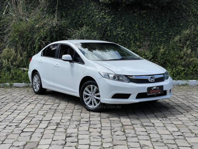 HONDA - CIVIC - 2012/2013 - Branca - R$ 63.900,00
