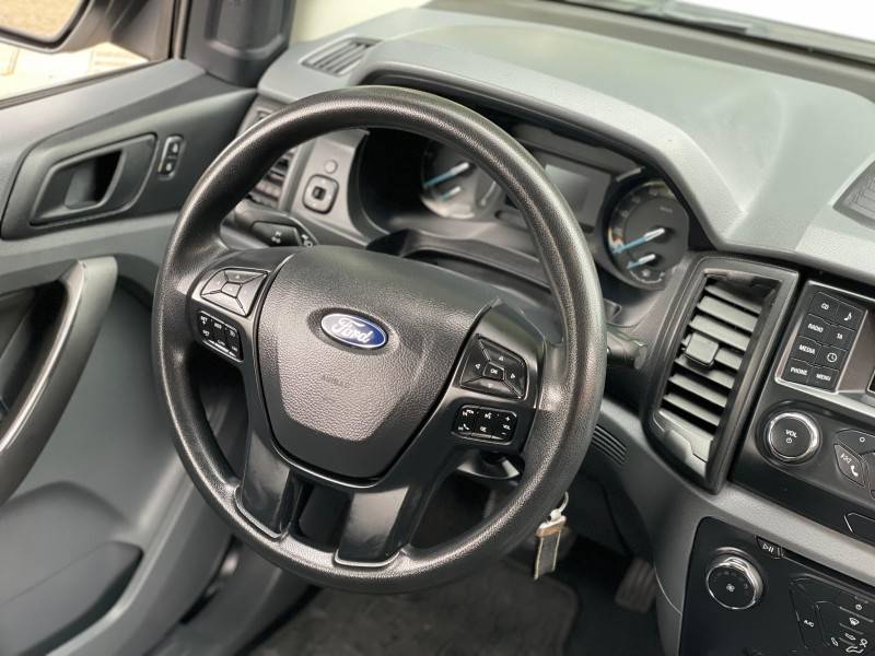 FORD - RANGER - 2017/2017 - Branca - R$ 124.900,00