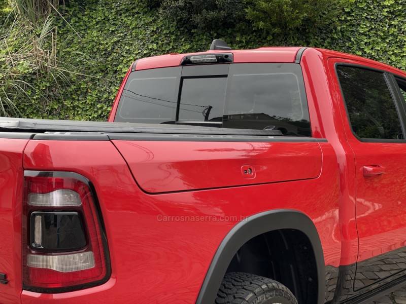 RAM - 1500 REBEL - 2022/2022 - Vermelha - R$ 374.000,00