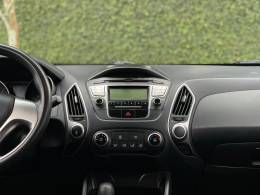 HYUNDAI - IX35 - 2010/2011 - Preta - R$ 58.900,00